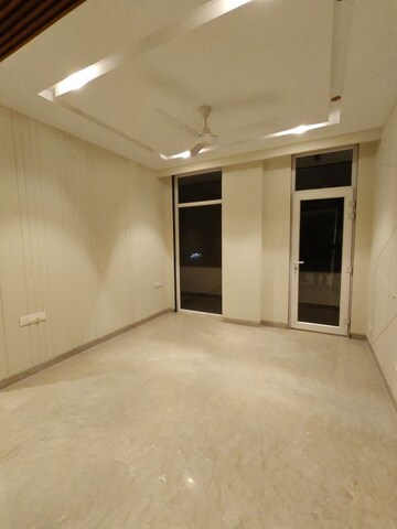 Room in 4 BHK Builder Floor at Ansal Sushant Floors, Sushant Lok ii – for Rent