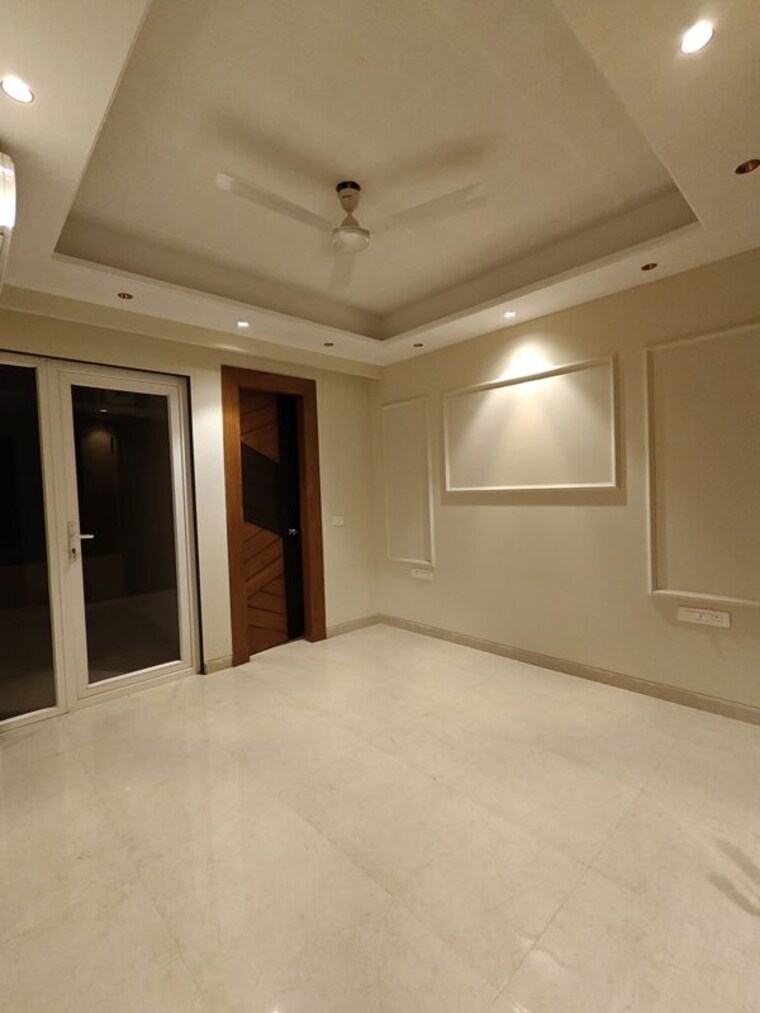 Room, ansal-sushant-floors 4 Bedroom 300 Sq.Yd. Builder Floor In Sushant Lok ii Gurgaon 9848764
