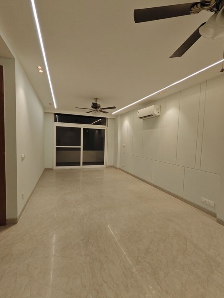 Room, ansal-sushant-floors 4 Bedroom 300 Sq.Yd. Builder Floor In Sushant Lok ii Gurgaon 9848764