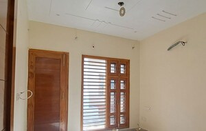 Room in 2 BHK Apartment at GMADA Eco City, North Mullanpur – for Rent