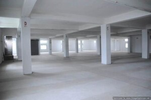  Showroom For Rent in Sector 51