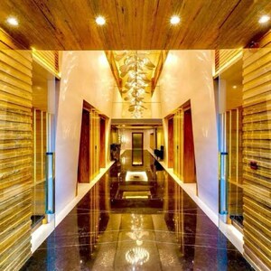 Staircase in 4 BHK Apartment at Parsi Colony – for Rent