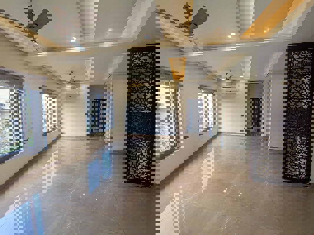 3 BHK Builder Floor For Rent in Sector 57