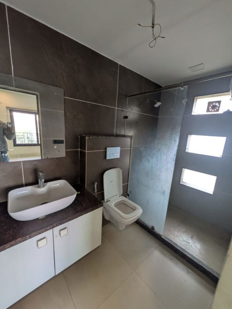 Attached Bathroom, sector 57 3 Bedroom 2250 Sq.Ft. Builder Floor In Sector 57 Gurgaon 9848897