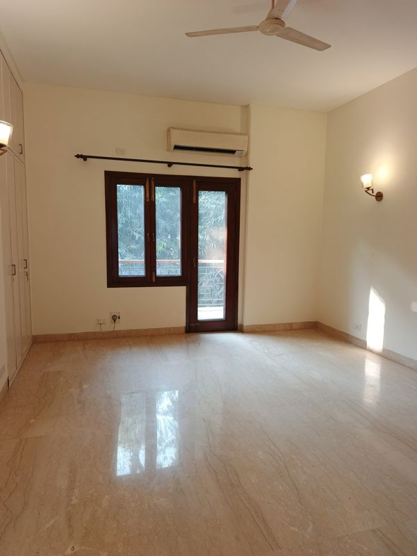 3 BHK + Servant Room Builder Floor For Rent in Greater Kailash II