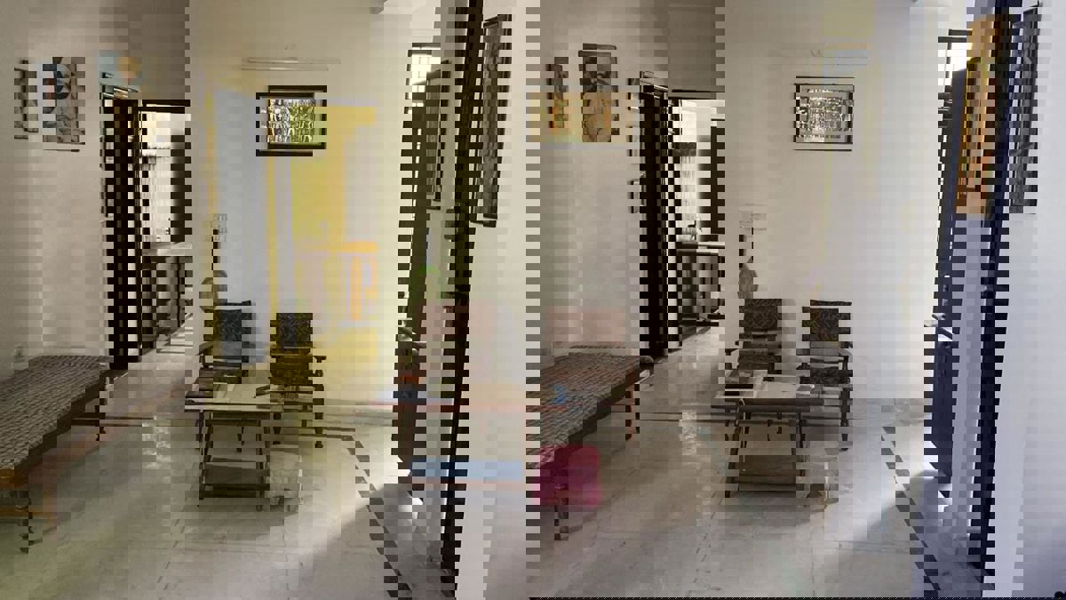 3 BHK + Pooja Room 1800 Sq.Ft. Builder Floor in SS Mayfield Gardens