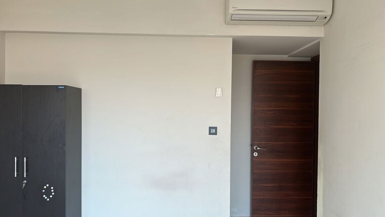 Room, ajmera-i-land-zeon 2 Bedroom 880 Sq.Ft. Apartment In Bhakti Park Mumbai 9848831