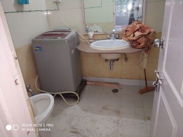 Team Area in 3 BHK Builder Floor at SS Southend Floors, South City 2 – for Sale