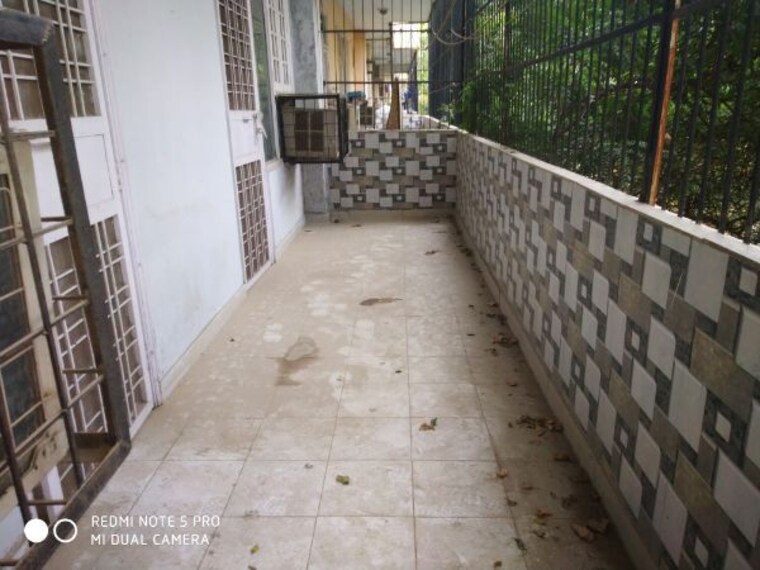 Balcony, ss-southend-floors 3 Bedroom 1650 Sq.Ft. Builder Floor In South City 2 Gurgaon 9849084