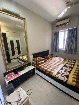 Bedroom in 5 BHK Apartment at Lodha Grandeur, Prabhadevi – for Sale