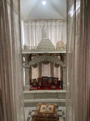 Building Lobby in 5 BHK Apartment at Lodha Grandeur, Prabhadevi – for Sale