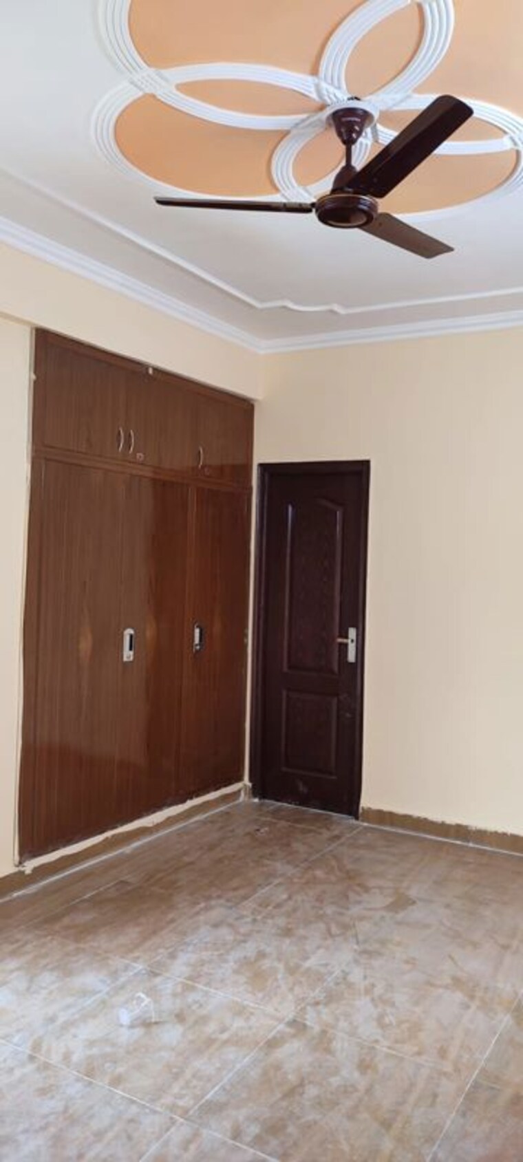 Room, express-zenith 3 Bedroom 823 Sq.Ft. Apartment In Sector 77 Noida 9849347