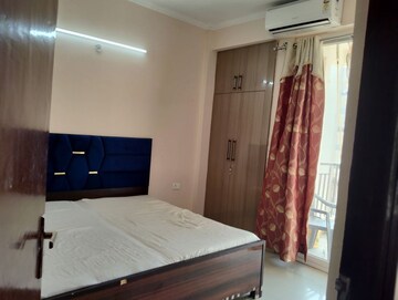 Bedroom in 3 BHK Apartment at Amrapali Golf Homes, Sector 4 Greater Noida – for Rent