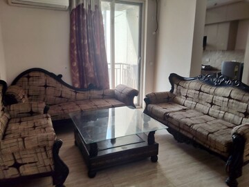 Living Room in 3 BHK Apartment at Amrapali Golf Homes, Sector 4 Greater Noida – for Rent