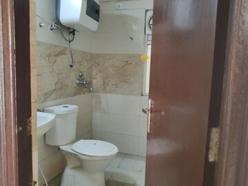 Bathroom in 3 BHK Apartment at Amrapali Golf Homes, Sector 4 Greater Noida – for Rent