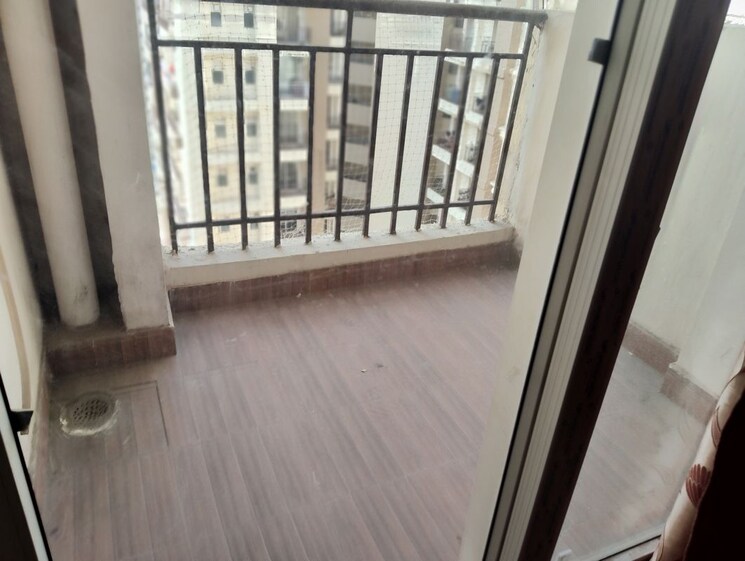 Balcony, amrapali-golf-homes 3 Bedroom 1595 Sq.Ft. Apartment In Sector 4 Greater Noida Greater Noida 9849560