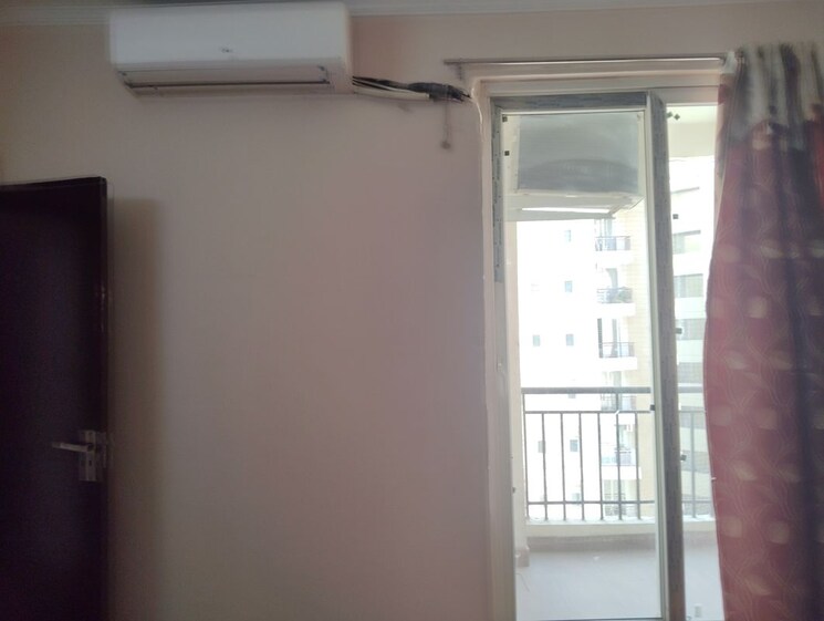 Room, amrapali-golf-homes 3 Bedroom 1595 Sq.Ft. Apartment In Sector 4 Greater Noida Greater Noida 9849560