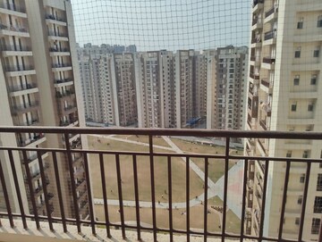 3 BHK Apartment For Rent in Amrapali Golf Homes, Sector 4 Greater Noida
