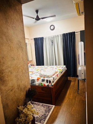 Bedroom in 2 BHK Apartment at Veena Serenity, Chembur – for Rent