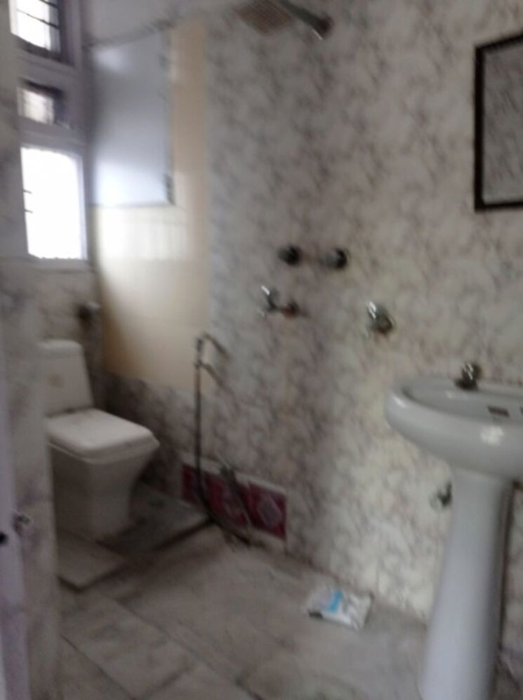 Bathroom, mansa devi 3 Bedroom 1500 Sq.Ft. Apartment In Mansa Devi Panchkula 9849440