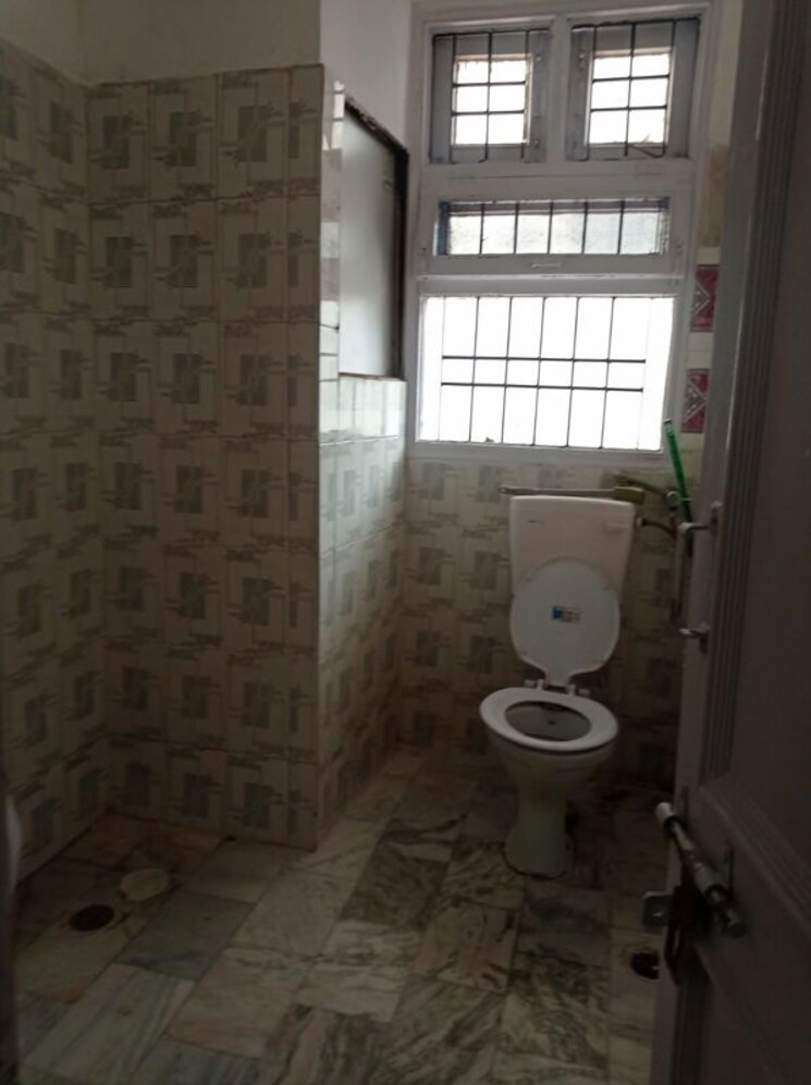 Bathroom, mansa devi 3 Bedroom 1500 Sq.Ft. Apartment In Mansa Devi Panchkula 9849440