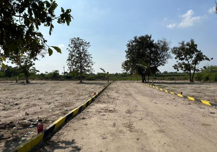 Plot For Sale in Sathnur