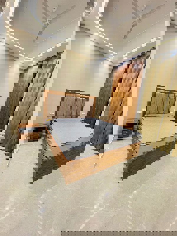 1 RkBuilder Floor For Rent in Sector 52