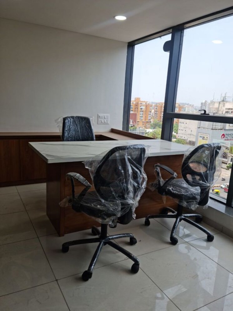 Team Area, shyamal Commercial Office Space 950 Sq.Ft. In Shyamal Ahmedabad 9849721