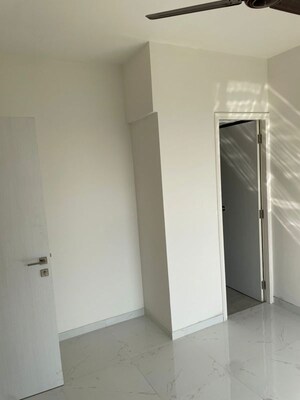 Furnished Amenities in 1.5 BHK Apartment at Runwal Gardens, Dombivli East – for Rent