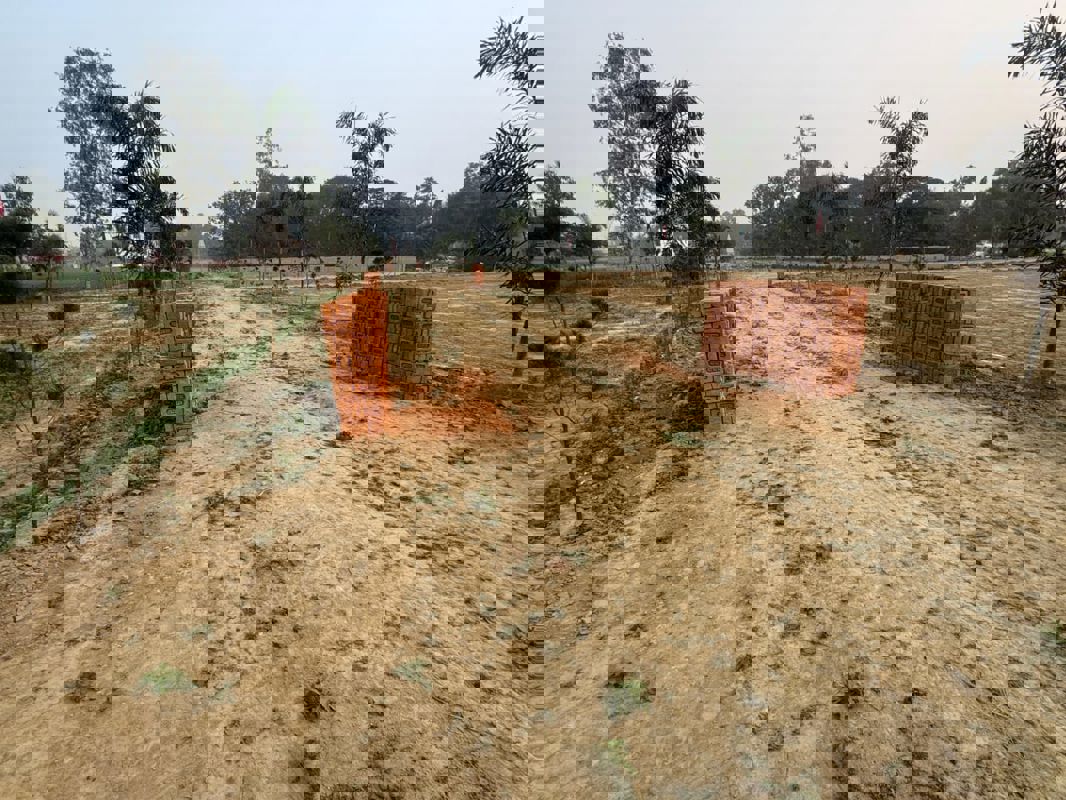 Plot For Sale in Sultanpur Road