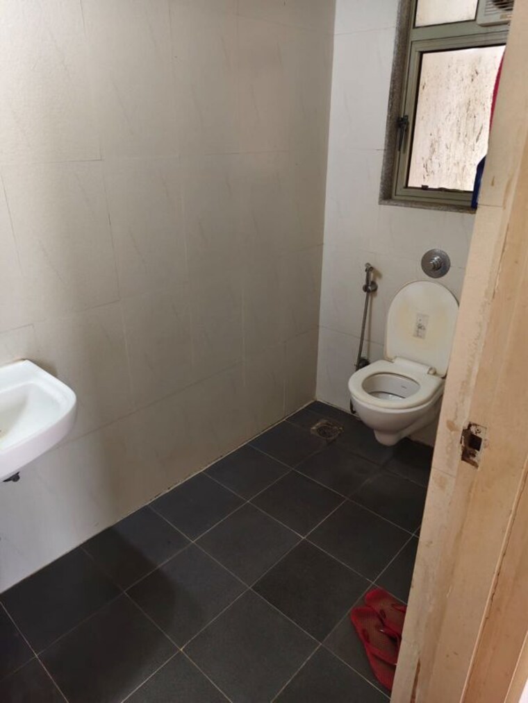 Bathroom, lodha-casa-rio-gold 1 Bedroom 639 Sq.Ft. Apartment In Dombivli East Thane 9849988