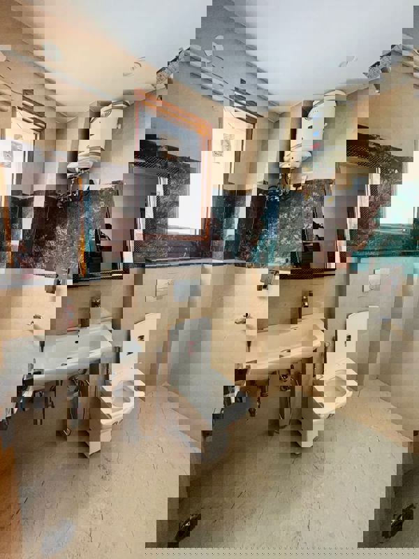 2 BHK Builder Floor For Rent in Sector 52