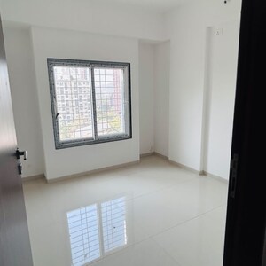 Room in 3 BHK Apartment at Mohannagar CHS, Veerabhadra Nagar – for Sale