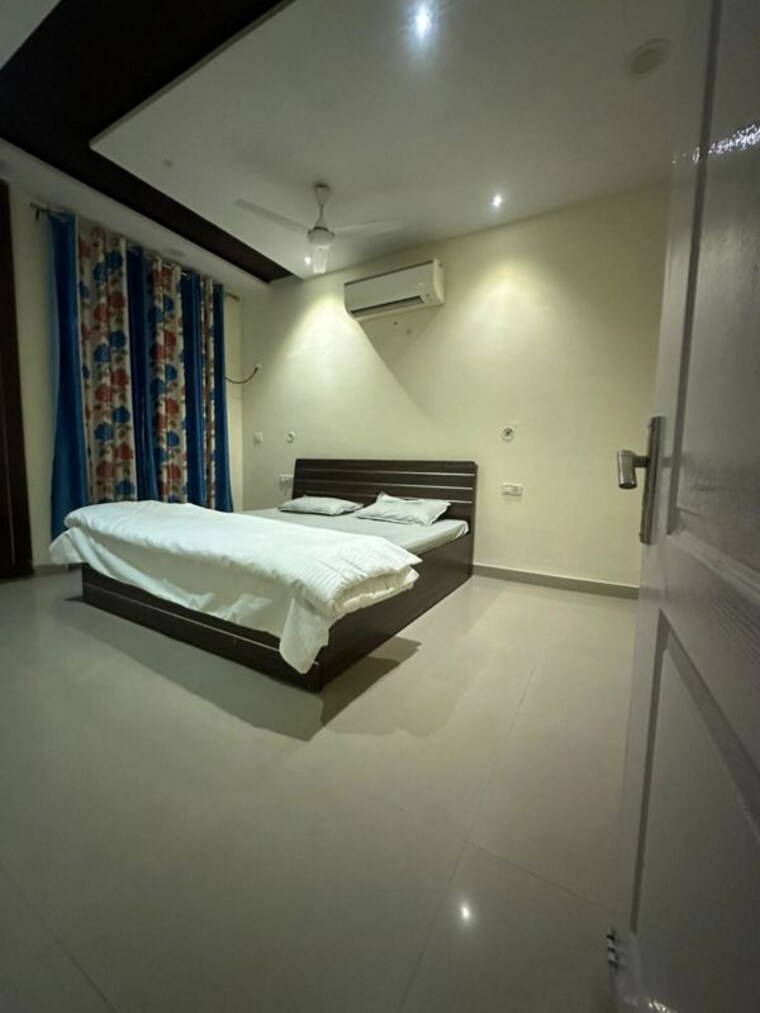Bedroom, levana-celebrity-meadows 3 Bedroom 1981 Sq.Ft. Apartment In Bagiamau Lucknow 9850204