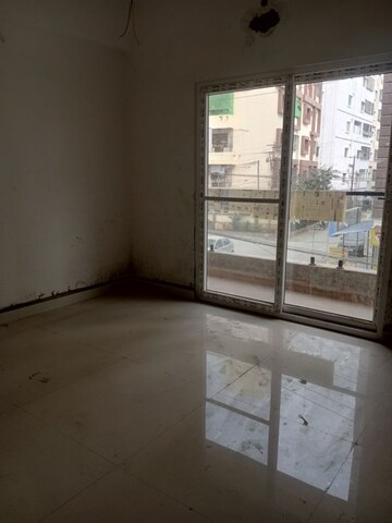Room in 3 BHK Apartment at Manikonda – for Sale