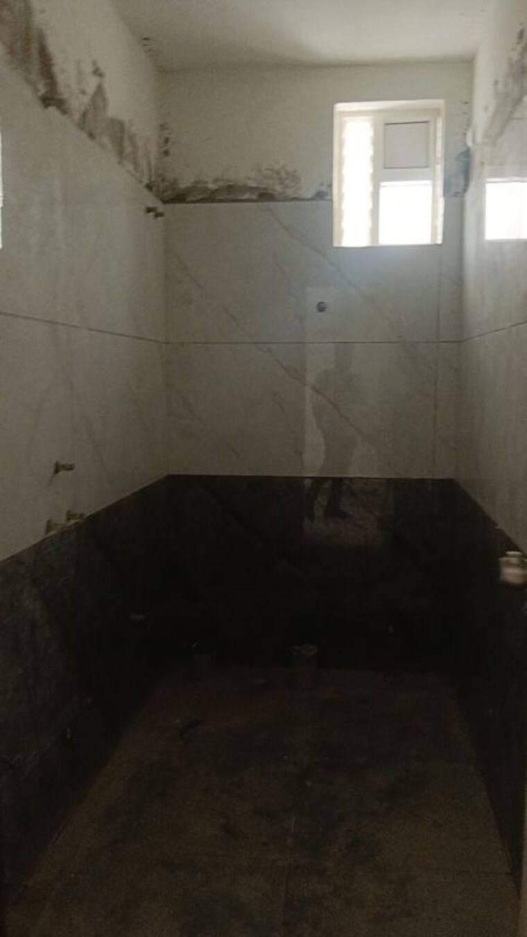 Bathroom, manikonda 3 Bedroom 1640 Sq.Ft. Apartment In Manikonda Hyderabad 9850214