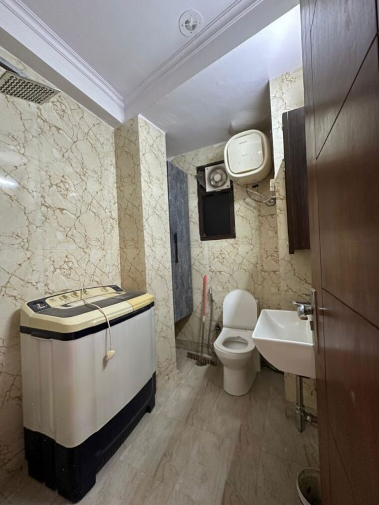 Bathroom, saket 2 Bedroom 750 Sq.Ft. Builder Floor In Saket Delhi 9850237