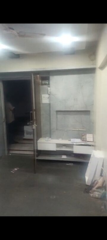 Bathroom in 1 RK Apartment at Prabhukrupa Apartment, Vile Parle East – for Rent