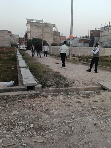  Plot – Exterior View View at Raebareli Road - for Sale