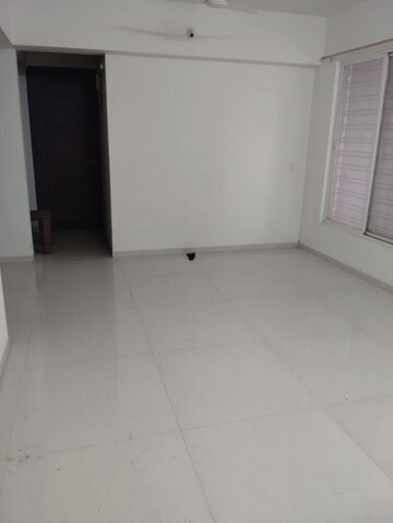 Room in 3 BHK Apartment at Suyog Padmavati Hills, Bavdhan – for Rent