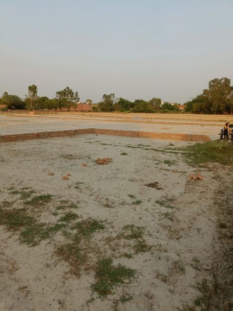 Plot For Sale in Sultanpur Road