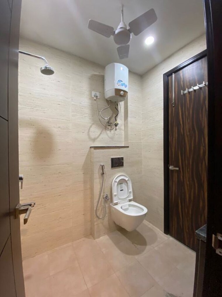 Bathroom, sector 41 1 Bedroom 580 Sq.Ft. Builder Floor In Sector 41 Gurgaon 9850414