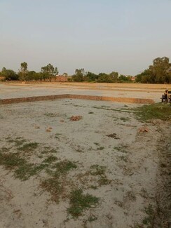 Plot For Sale in Sultanpur Road