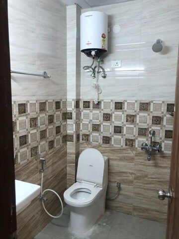 Bathroom in 1 BHK Builder Floor at Sector 49 – for Rent