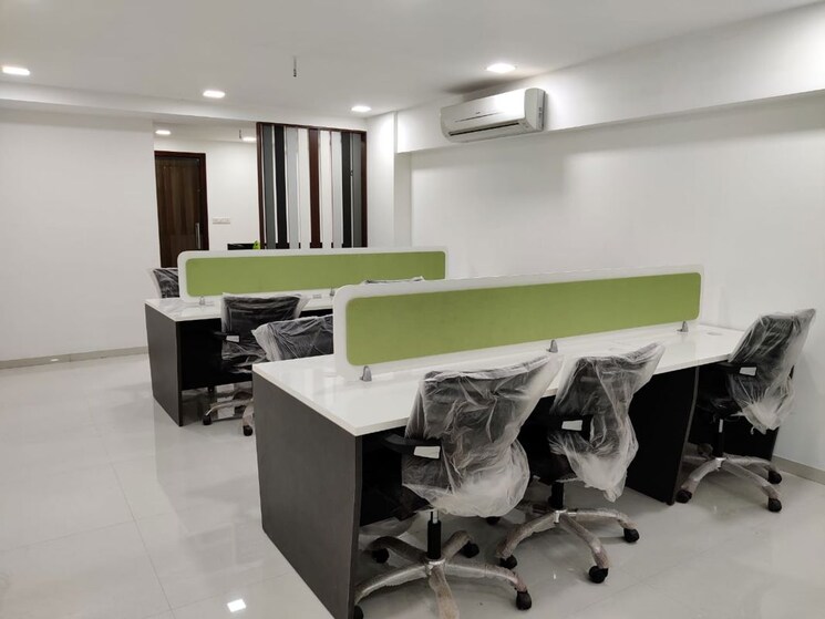 Team Area, thaltej Commercial Office Space 1016 Sq.Ft. In Thaltej Ahmedabad 9850424
