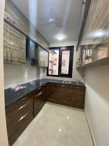 Kitchen in 3 BHK Builder Floor at Sector 52 – for Rent