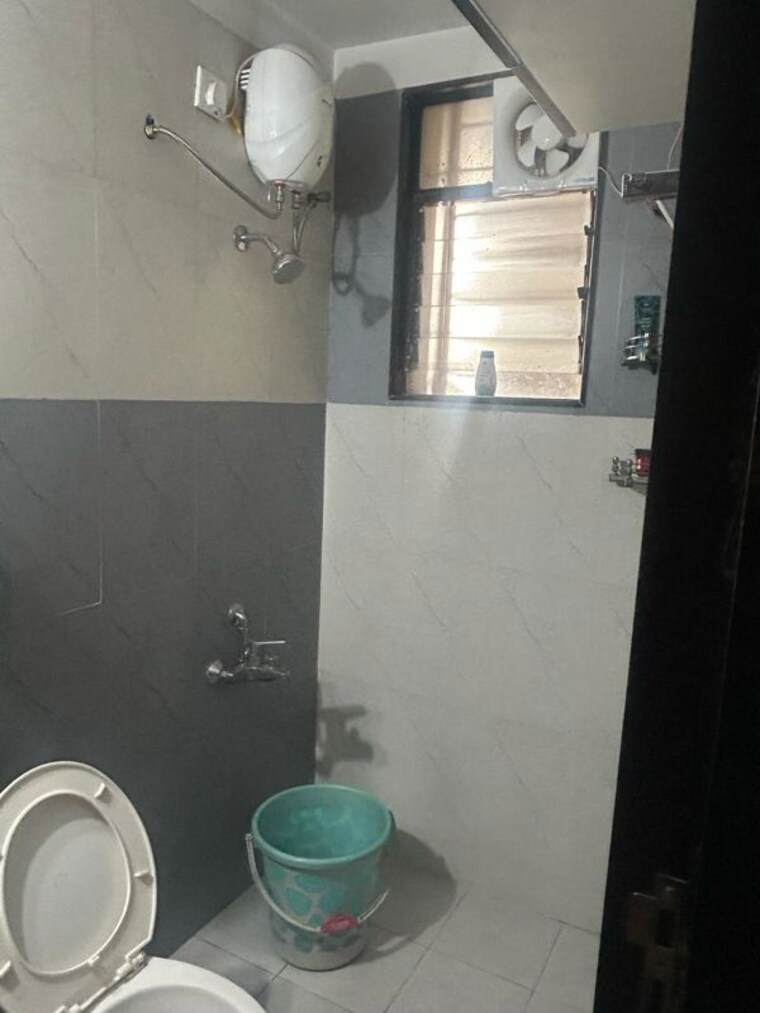 Bathroom, dreams-elina 2 Bedroom 1000 Sq.Ft. Apartment In Hadapsar Pune 9850543