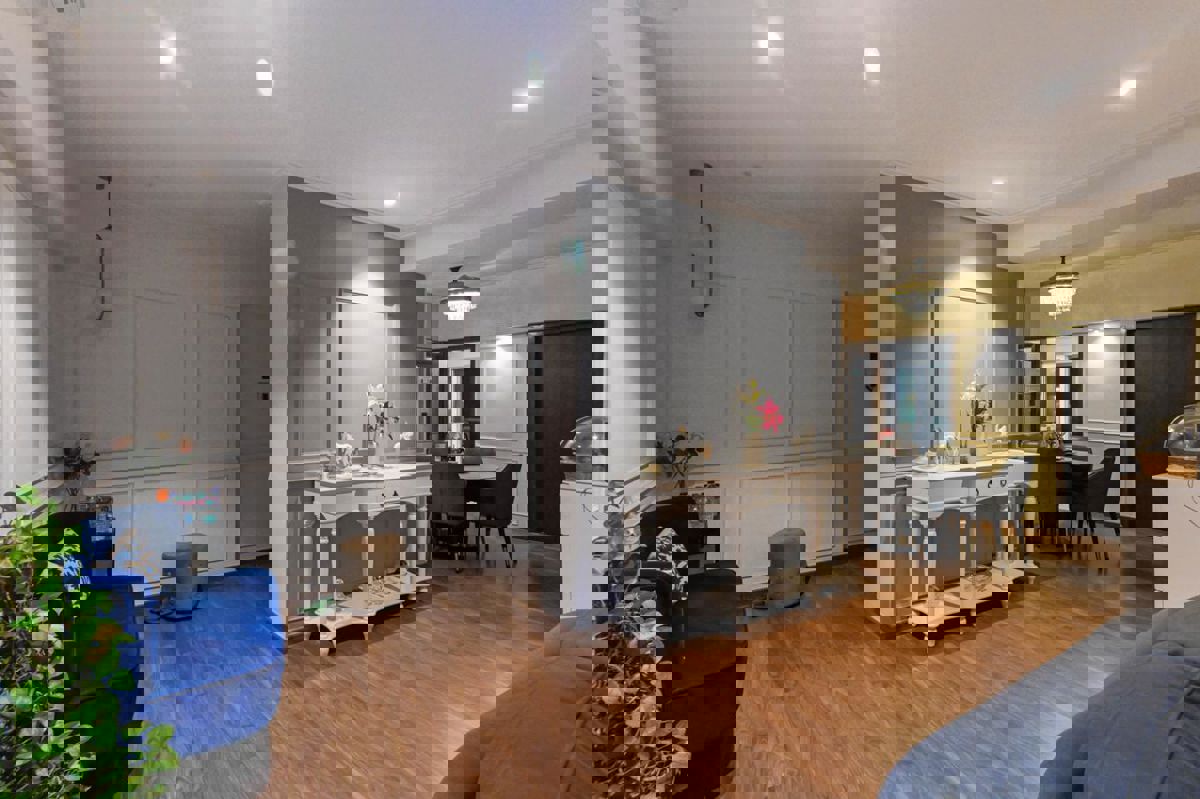 4 BHK + Servant Room Apartment For Sale in Sindhi Society Chembur