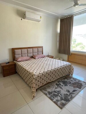 1 RK Independent House For Rent in Sector 4