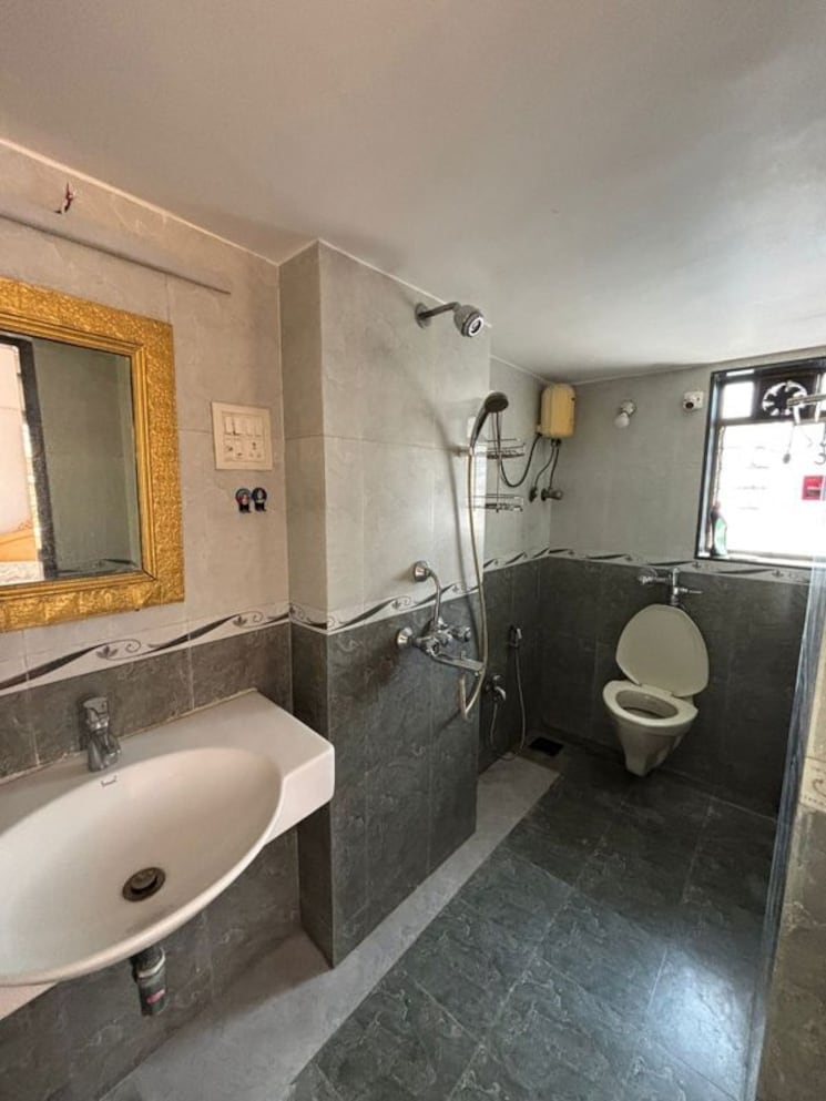 Washroom, bandra west 2 Bedroom 700 Sq.Ft. Apartment In Bandra West Mumbai 9850558